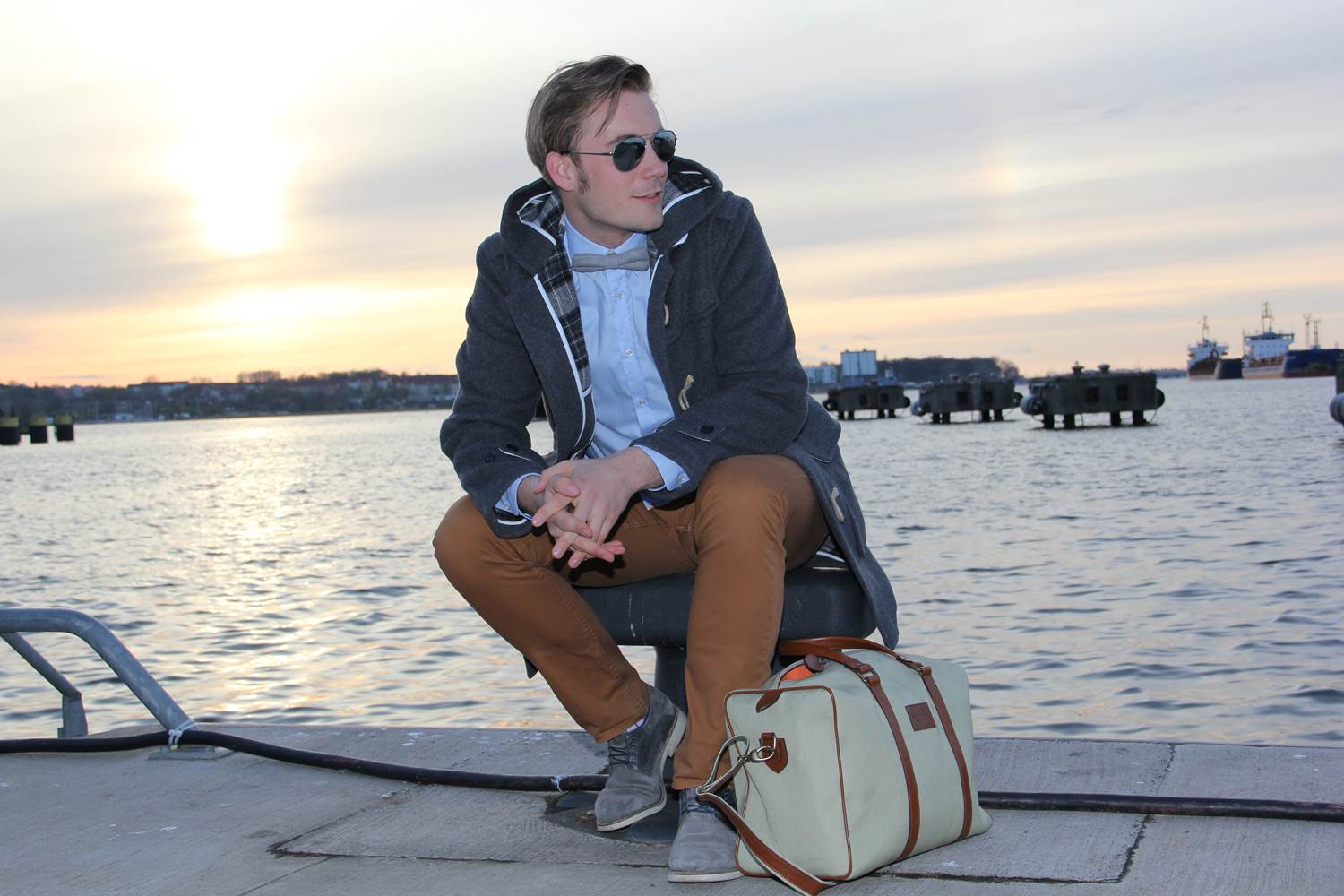 Duffle-Coat-Bow-Tie-6