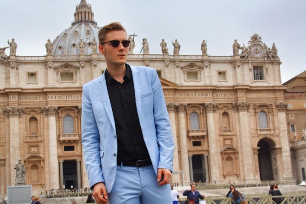 blue suit at the Vatican City 2-001